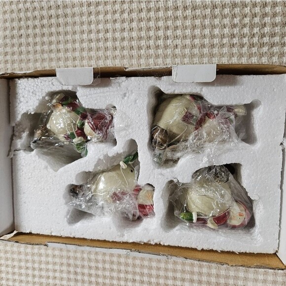 Coldwater Creek Vintage Set of4 Skating Snowmen Christmas Figurine Decorations - Picture 11 of 11